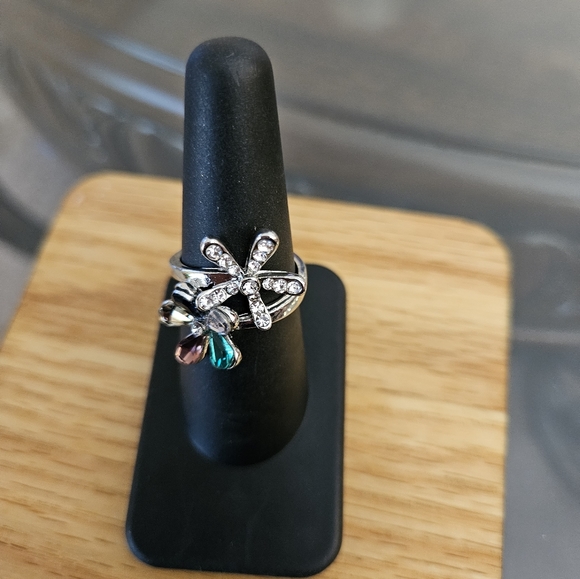 Like NEW ☆ Estate Sale Ring, Size 7, GORGEOUS! - Picture 1 of 3